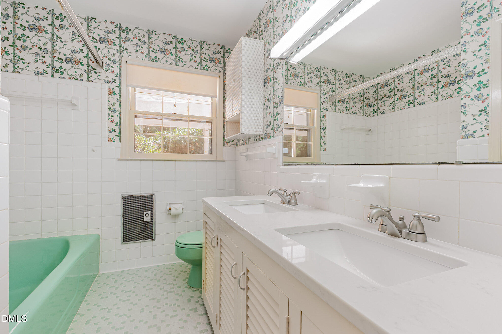 913 Merwin Road Raleigh, NC 27606 - Photo 19 of 28 Hall Bath