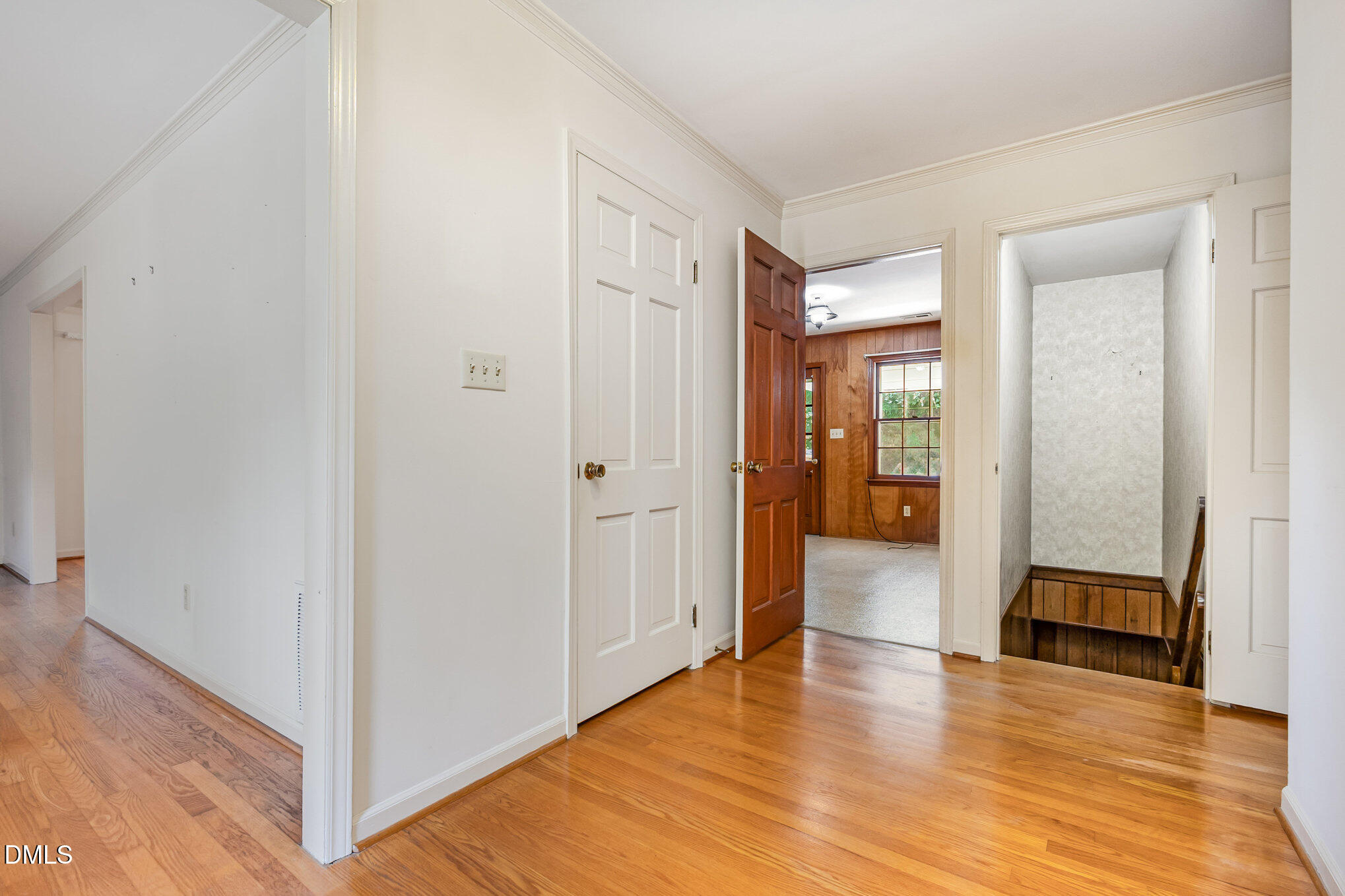 913 Merwin Road Raleigh, NC 27606 - Photo 9 of 28 Entry Foyer