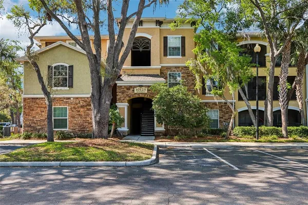 $250,000 | 10125 Courtney Palms Boulevard, Unit 201, Tampa, FL 33619