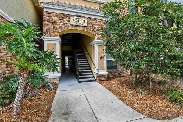 $250,000 | 10125 Courtney Palms Boulevard, Unit 201, Tampa, FL 33619