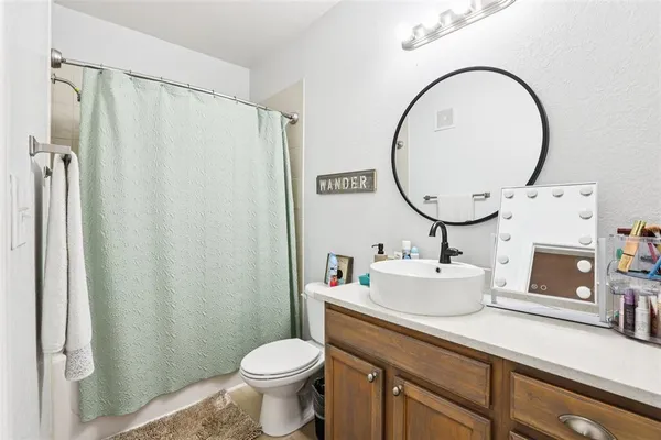 $250,000 | 10125 Courtney Palms Boulevard, Unit 201, Tampa, FL 33619