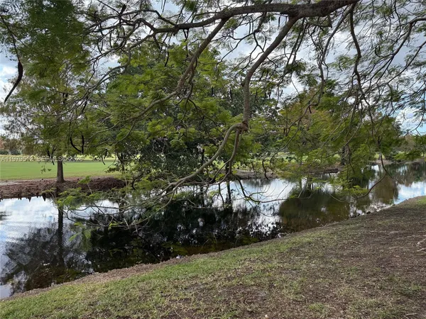 $180,000 | 13090 Vista Isles Drive, Unit 126, Sunrise, FL 33325