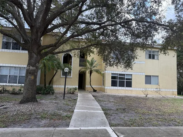 $180,000 | 13090 Vista Isles Drive, Unit 126, Sunrise, FL 33325