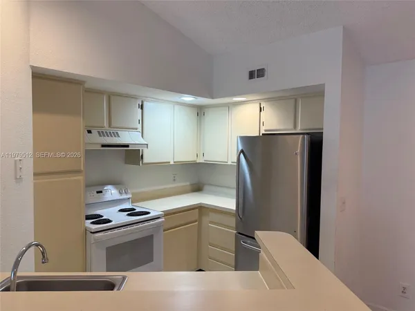 $180,000 | 13090 Vista Isles Drive, Unit 126, Sunrise, FL 33325