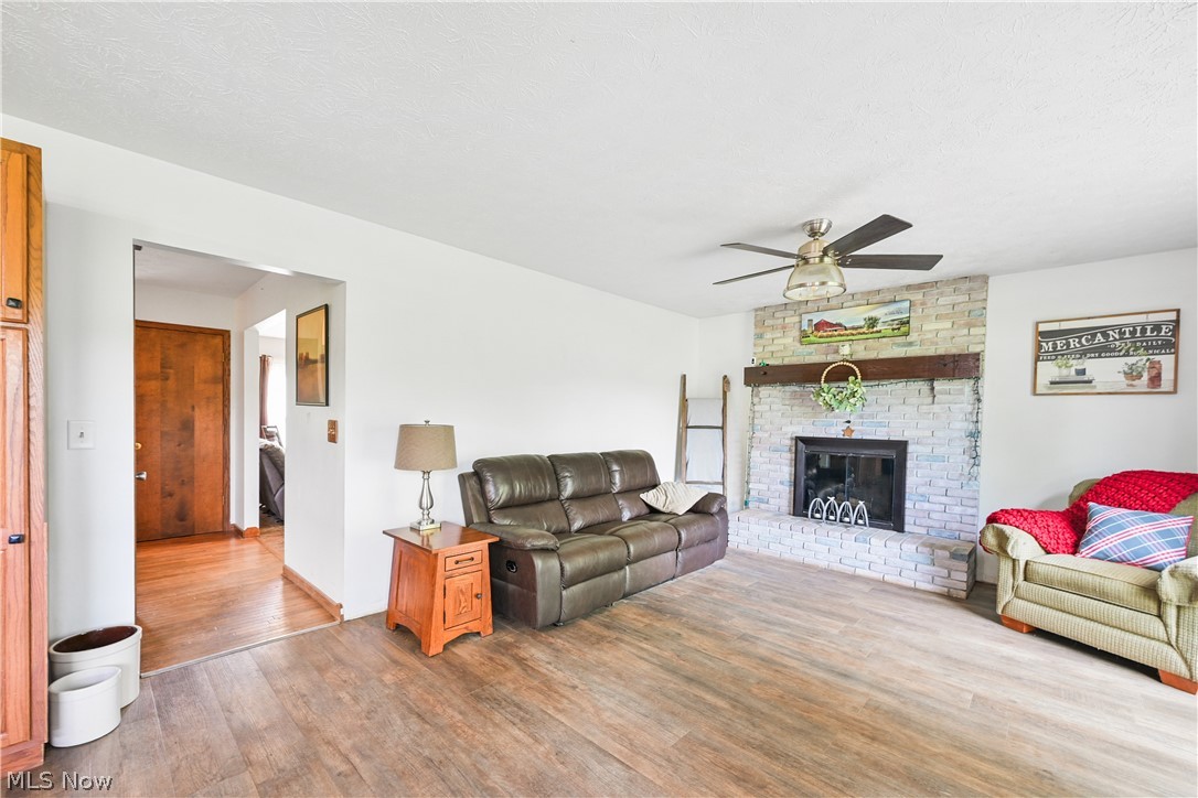 11690 Island Road Grafton, OH 44044 - Photo 18 of 43