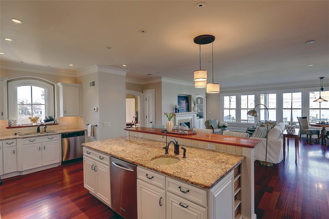 45 Mathewson Road Barrington, RI 02806 - Photo 17 of 40