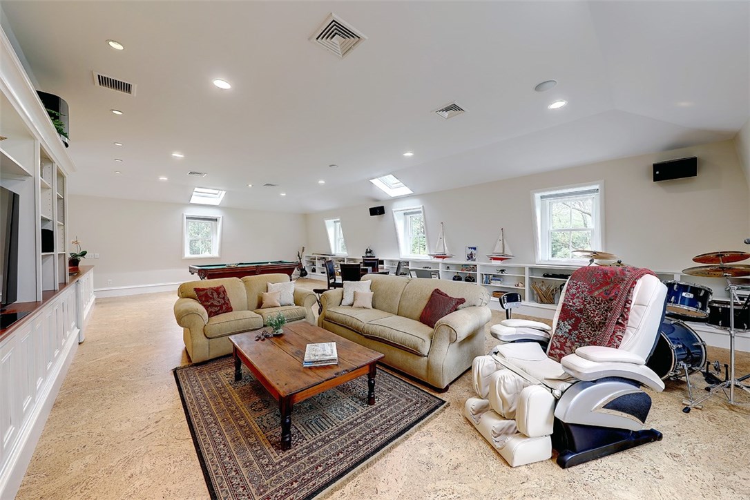 45 Mathewson Road Barrington, RI 02806 - Photo 30 of 40