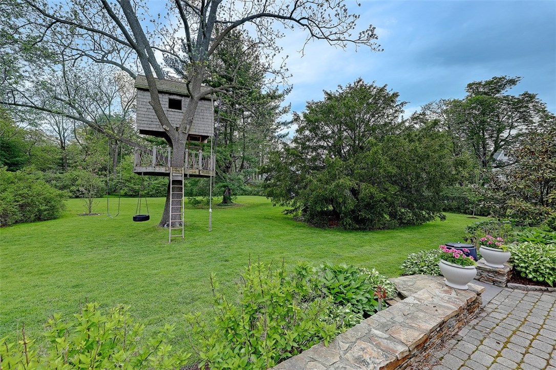 45 Mathewson Road Barrington, RI 02806 - Photo 38 of 40