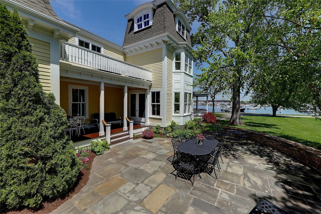 45 Mathewson Road Barrington, RI 02806 - Photo 5 of 40