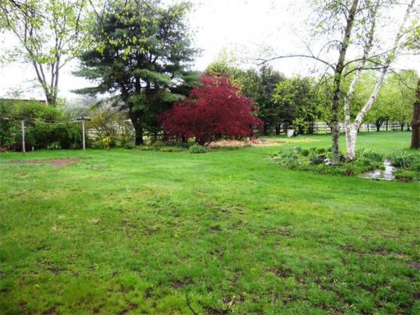 128 Barton Road Greenfield, MA 01301 - Photo 6 of 19 Gallery Image 6