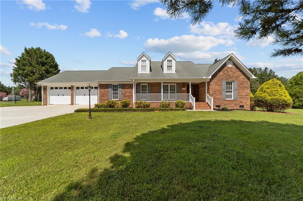 495 Ben Lee Road Thomasville, NC 27360 - Photo 2 of 35 Gallery Image 2