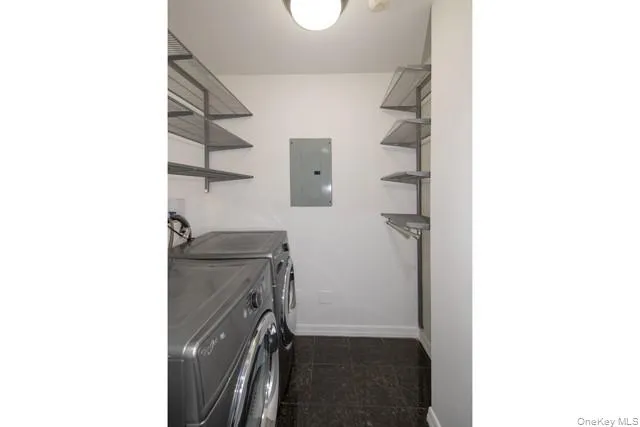 $2,805 | 1104 Vista View Drive, Unit 1104, Farmingville, NY 11738