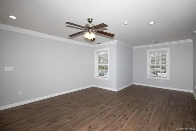 $2,805 | 1104 Vista View Drive, Unit 1104, Farmingville, NY 11738