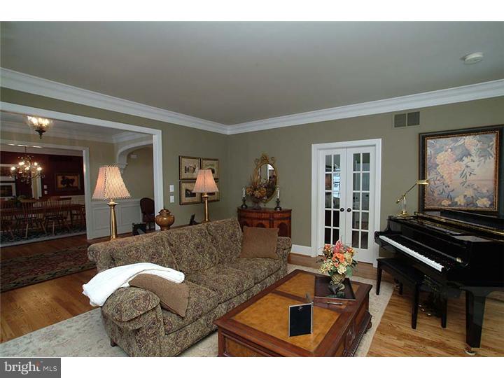 1977 Beaver Hill Road Chester Springs, PA 19425 - Photo 8 of 25 Living Room