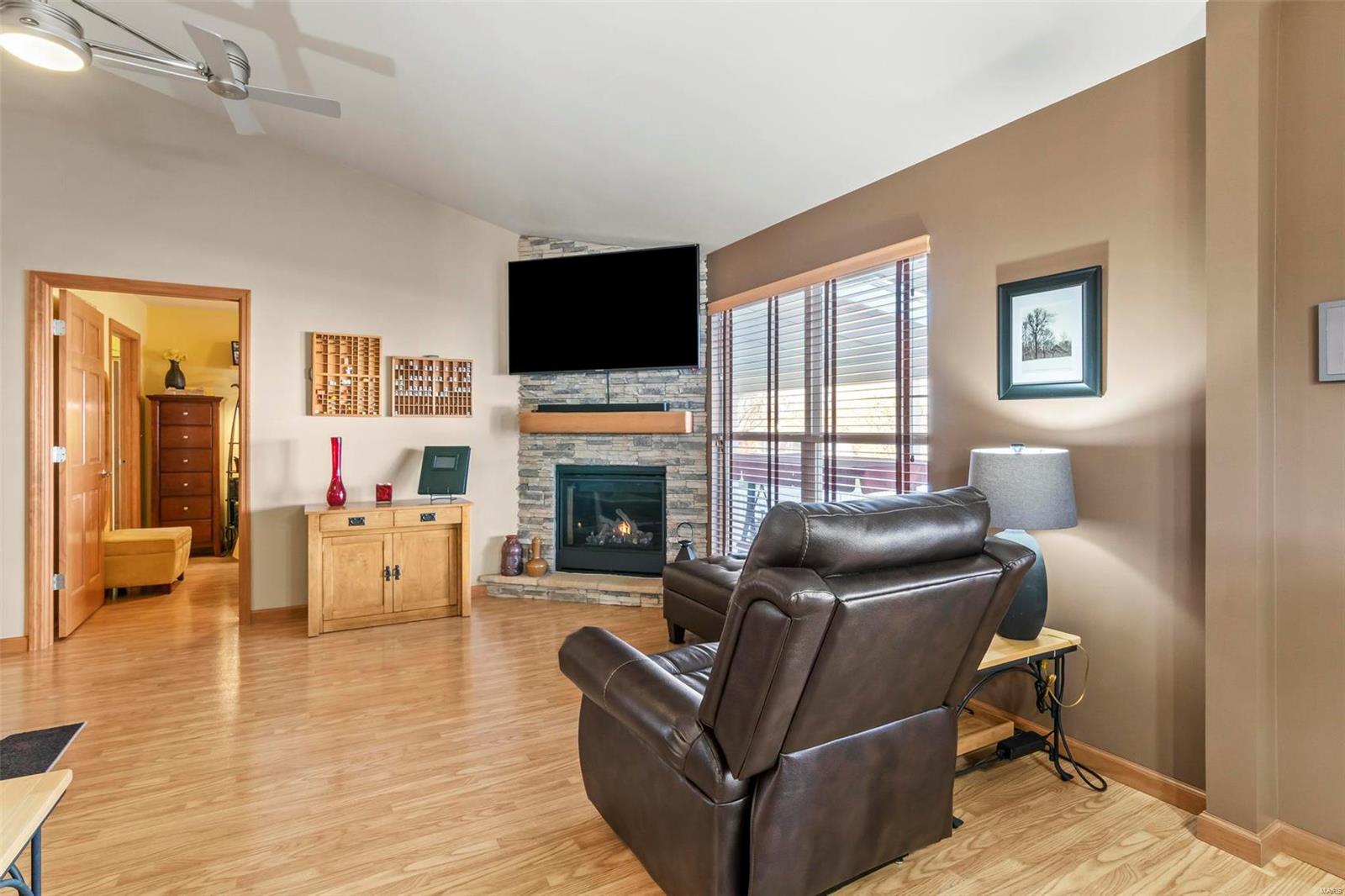 286 Keystone Court O'Fallon, IL 62269 - Photo 9 of 22 Gallery Image 9