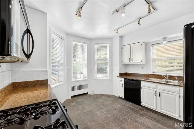 $184,900 | 7532 Cromwell Drive, Unit 1S, Clayton, MO 63105