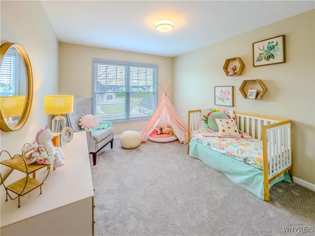 $989,900 | 8931 Country Club Lane, Clarence, NY 14031