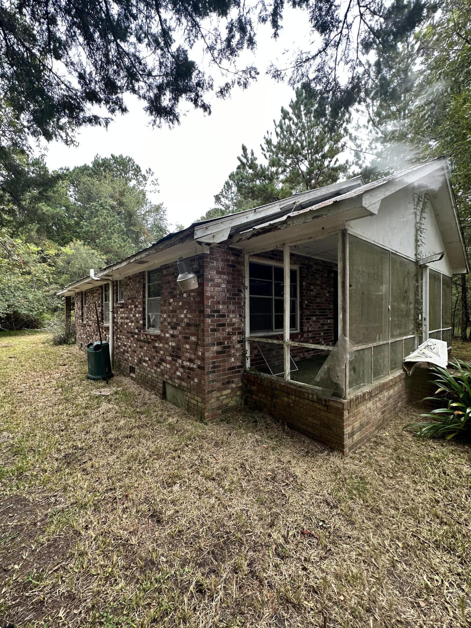 1547 State Rd S-8-46 Summerville, SC 29483 - Photo 11 of 14 IMG_2515