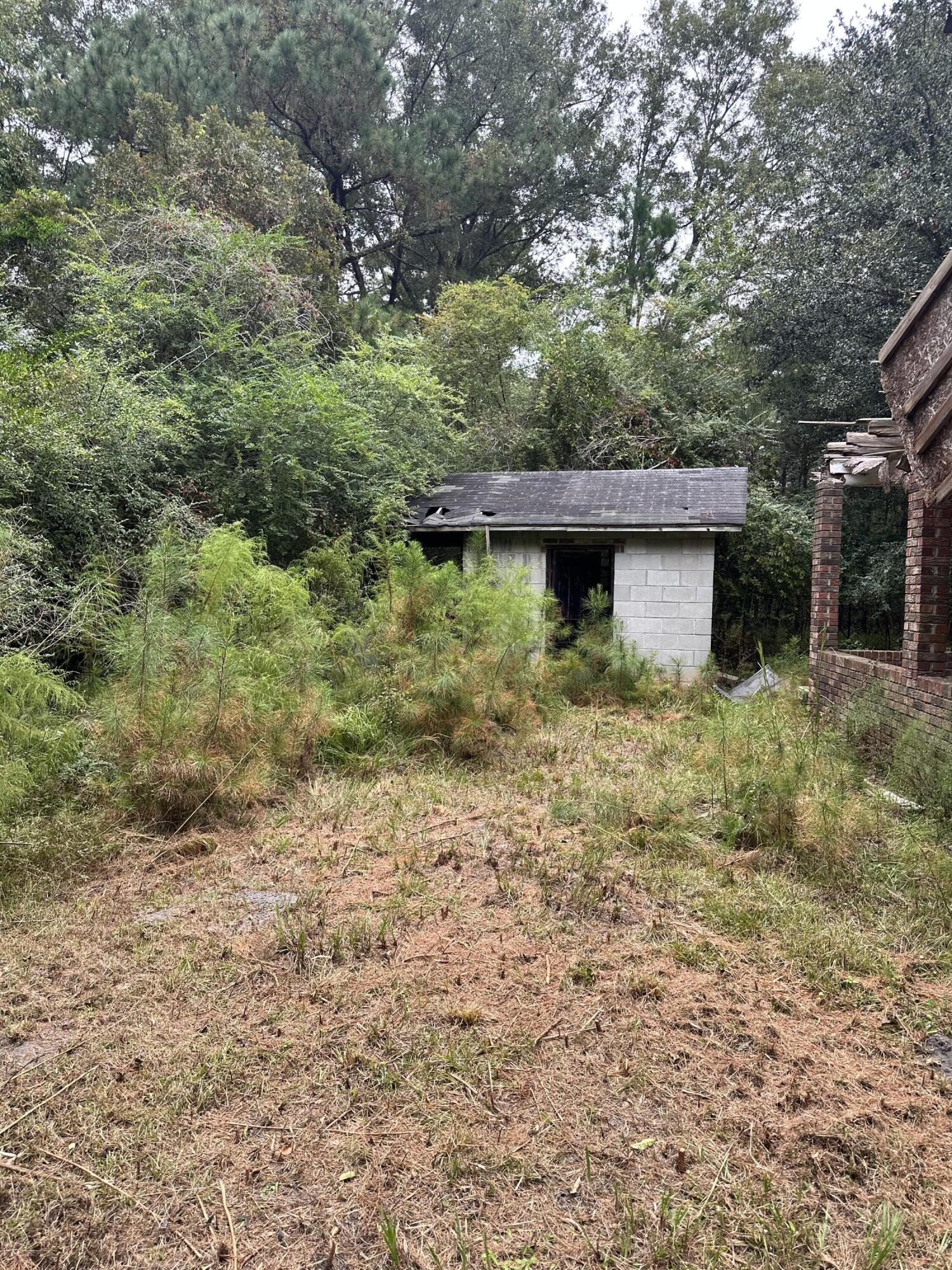 1547 State Rd S-8-46 Summerville, SC 29483 - Photo 3 of 14 IMG_2523