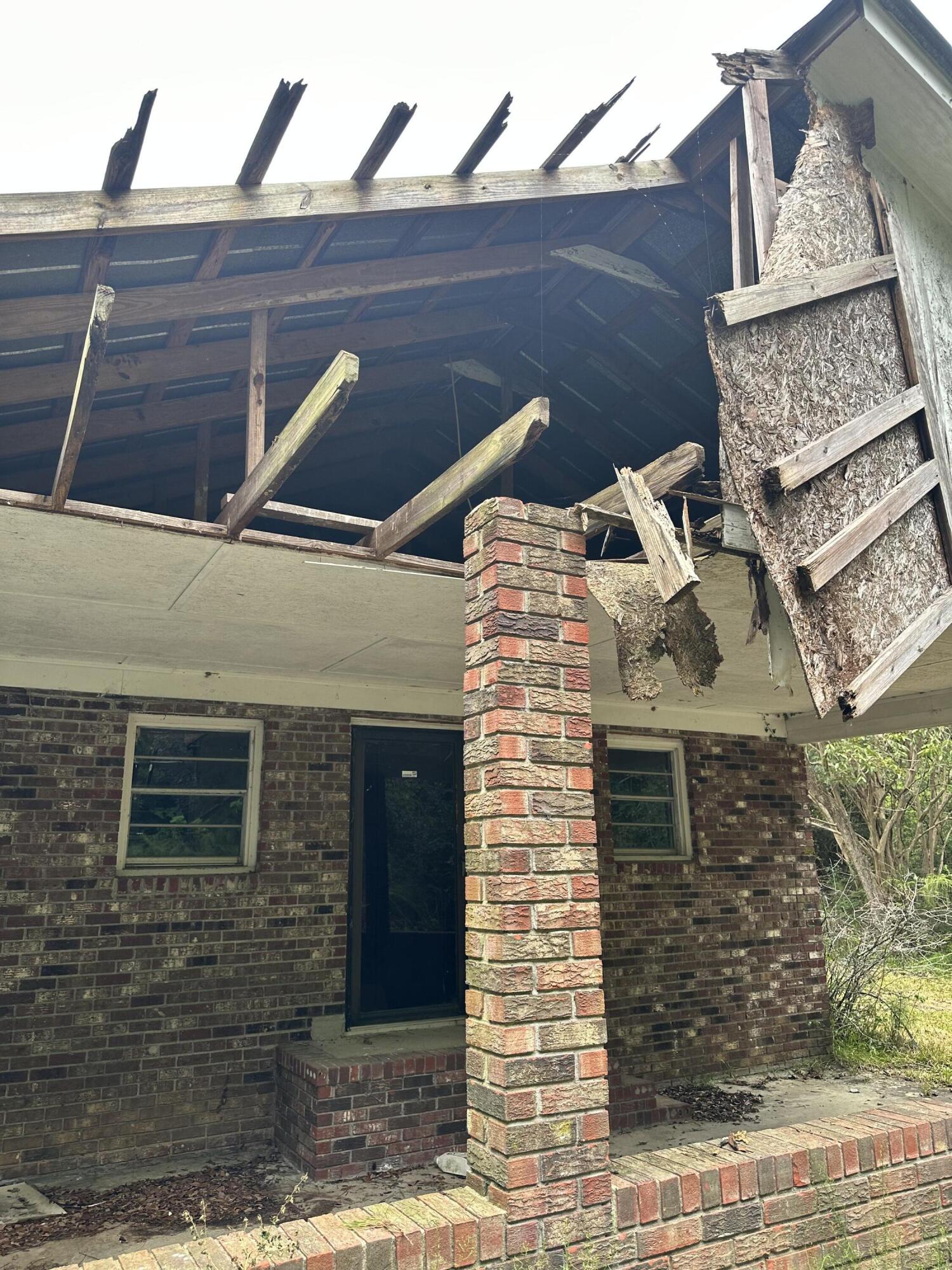 1547 State Rd S-8-46 Summerville, SC 29483 - Photo 4 of 14 IMG_2522