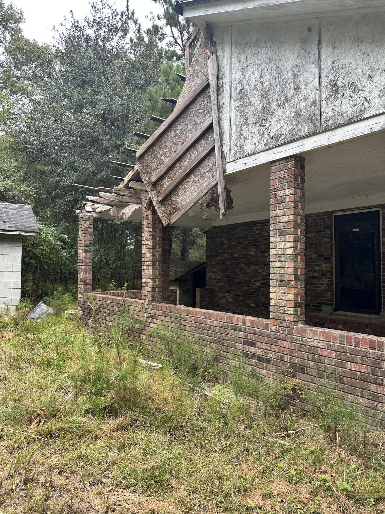 1547 State Rd S-8-46 Summerville, SC 29483 - Photo 5 of 14 IMG_2521