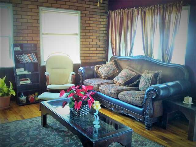 874 Banock Street Spring Valley, CA 91977 - Photo 3 of 12 Gallery Image 3