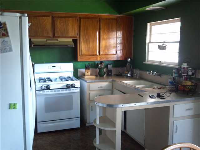 874 Banock Street Spring Valley, CA 91977 - Photo 5 of 12 Gallery Image 5