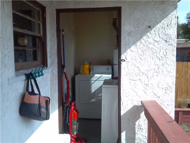 874 Banock Street Spring Valley, CA 91977 - Photo 6 of 12 Gallery Image 6