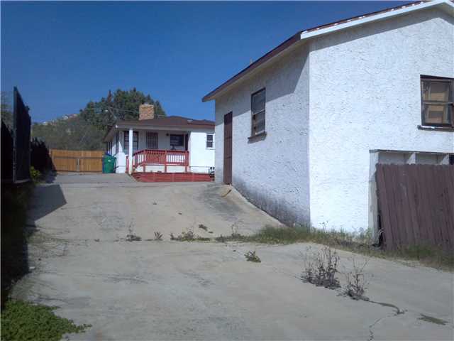 874 Banock Street Spring Valley, CA 91977 - Photo 9 of 12 Gallery Image 9