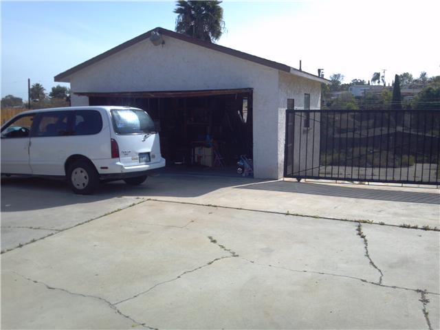 874 Banock Street Spring Valley, CA 91977 - Photo 10 of 12 Gallery Image 10