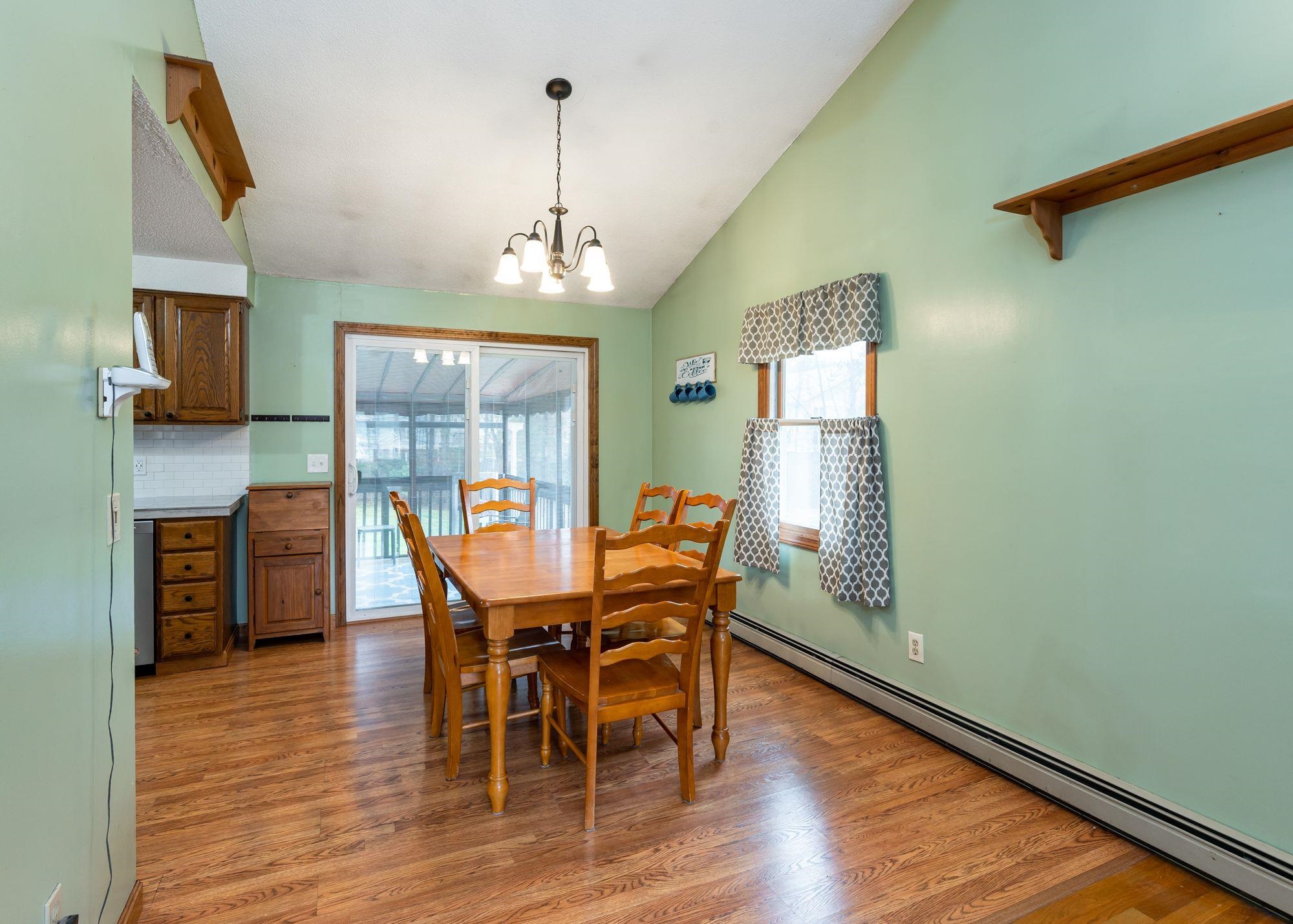 464 Mast Road Goffstown, NH 03045 - Photo 10 of 36