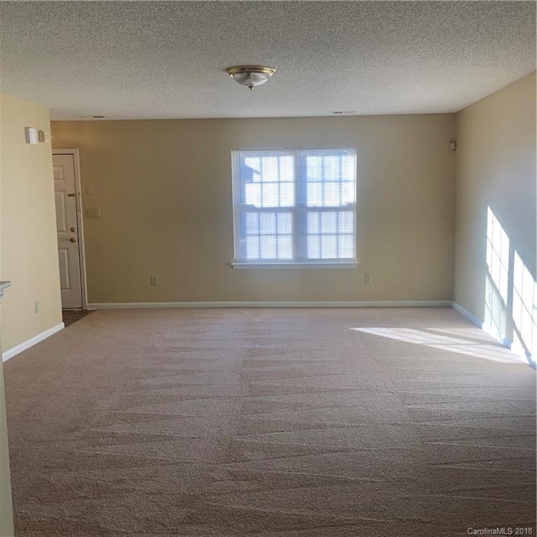 3024 Fairglen Road, Unit 2 Charlotte, NC 28269 - Photo 2 of 14 Gallery Image 2