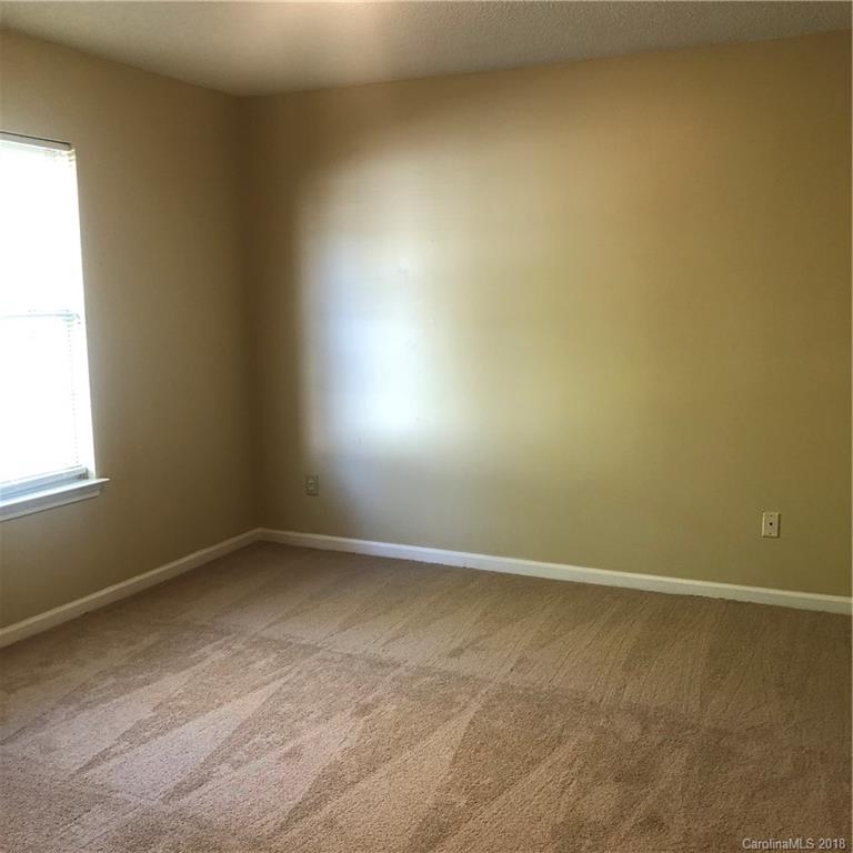 3024 Fairglen Road, Unit 2 Charlotte, NC 28269 - Photo 13 of 14 Gallery Image 13
