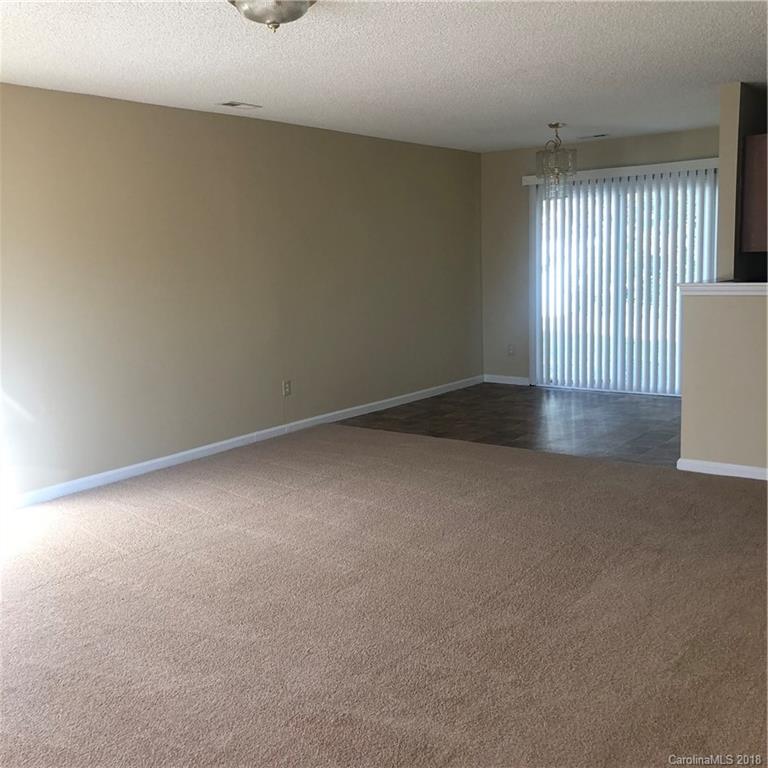 3024 Fairglen Road, Unit 2 Charlotte, NC 28269 - Photo 3 of 14 Gallery Image 3