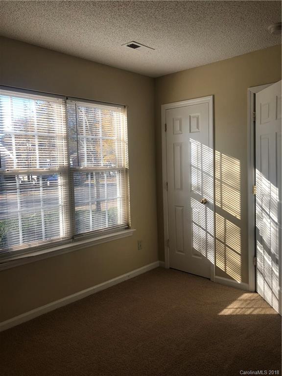 3024 Fairglen Road, Unit 2 Charlotte, NC 28269 - Photo 8 of 14 Gallery Image 8