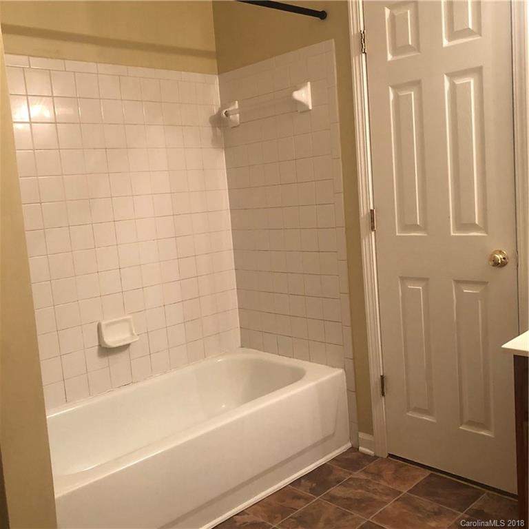 3024 Fairglen Road, Unit 2 Charlotte, NC 28269 - Photo 10 of 14 Gallery Image 10