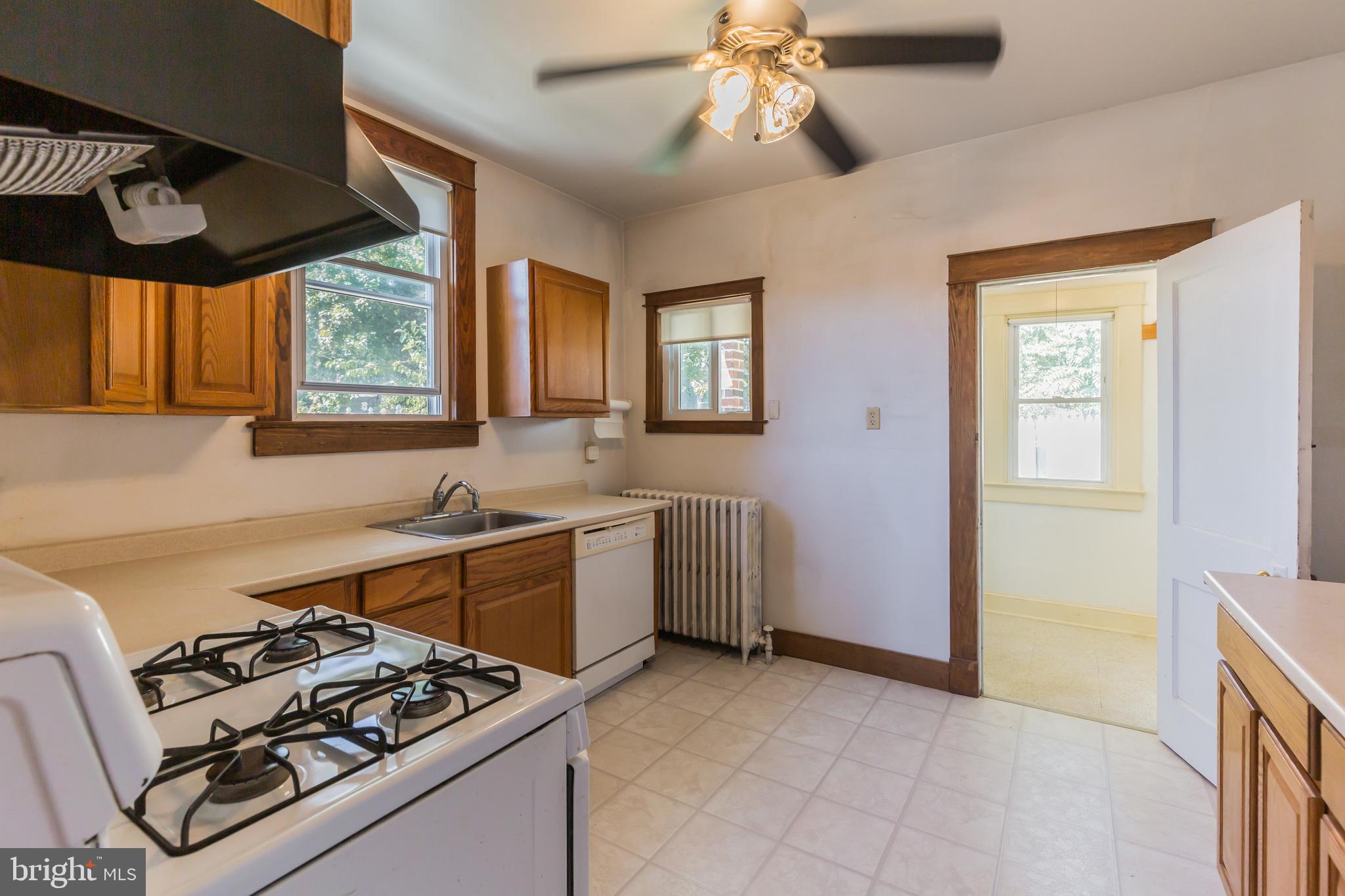 418 Benninghaus Road Baltimore, MD 21212 - Photo 4 of 6