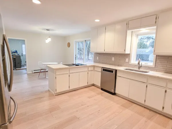 $499,900 | 835 Vicksburg Lane North, Plymouth, MN 55447