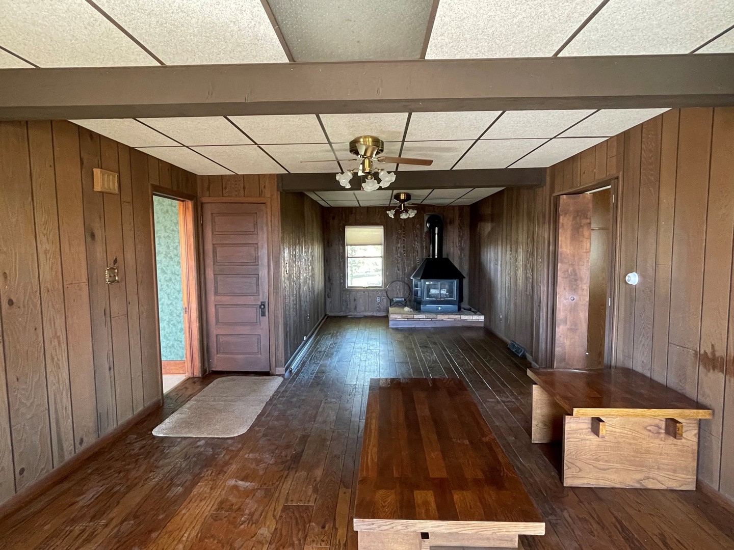 16580 West 5000S Road Buckingham, IL 60917 - Photo 13 of 35 a view of a hallway with wooden floor