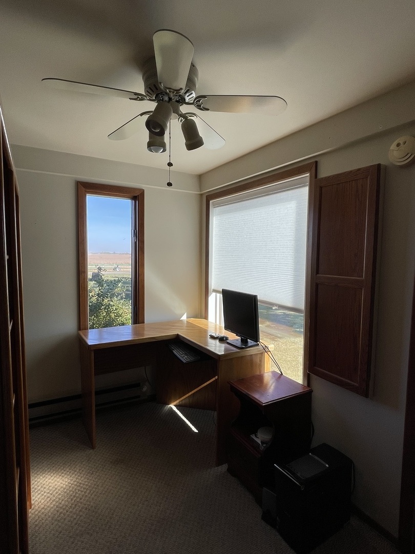 16580 West 5000S Road Buckingham, IL 60917 - Photo 19 of 35 a room with furniture and window