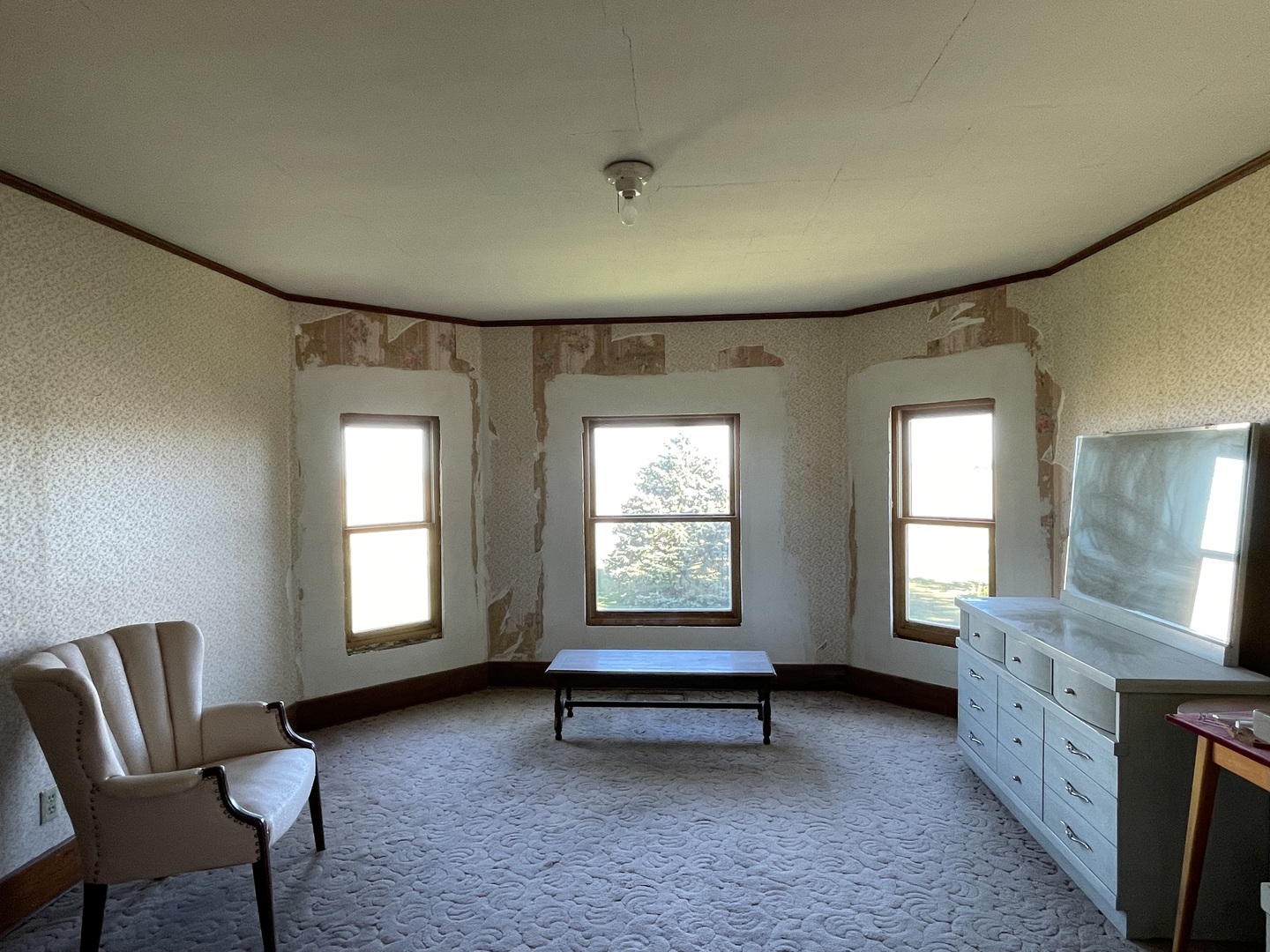 16580 West 5000S Road Buckingham, IL 60917 - Photo 22 of 35 a living room with furniture and a window