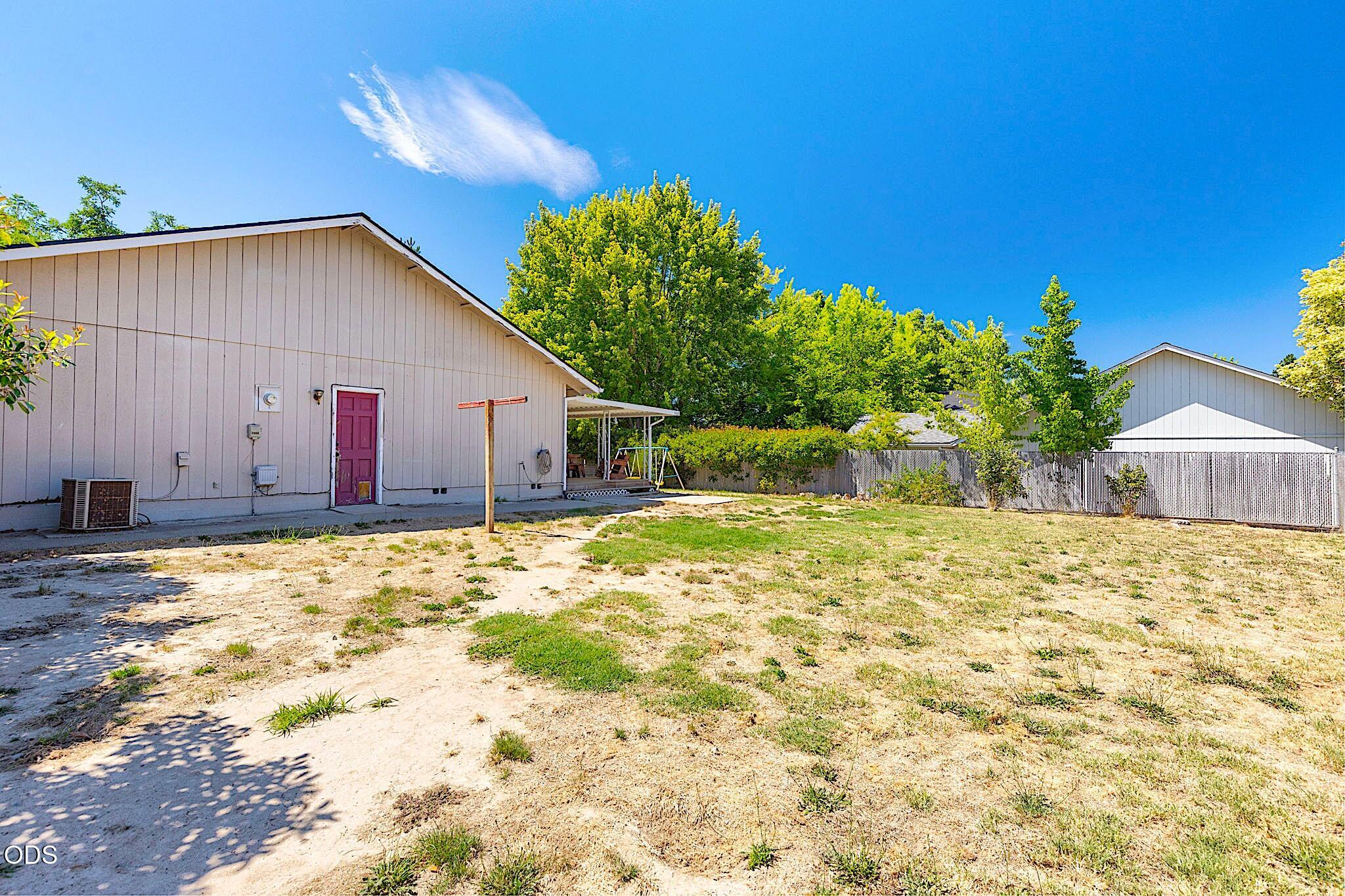 1609 Leonard Road Grants Pass, OR 97527 - Photo 31 of 38 Gallery Image 31