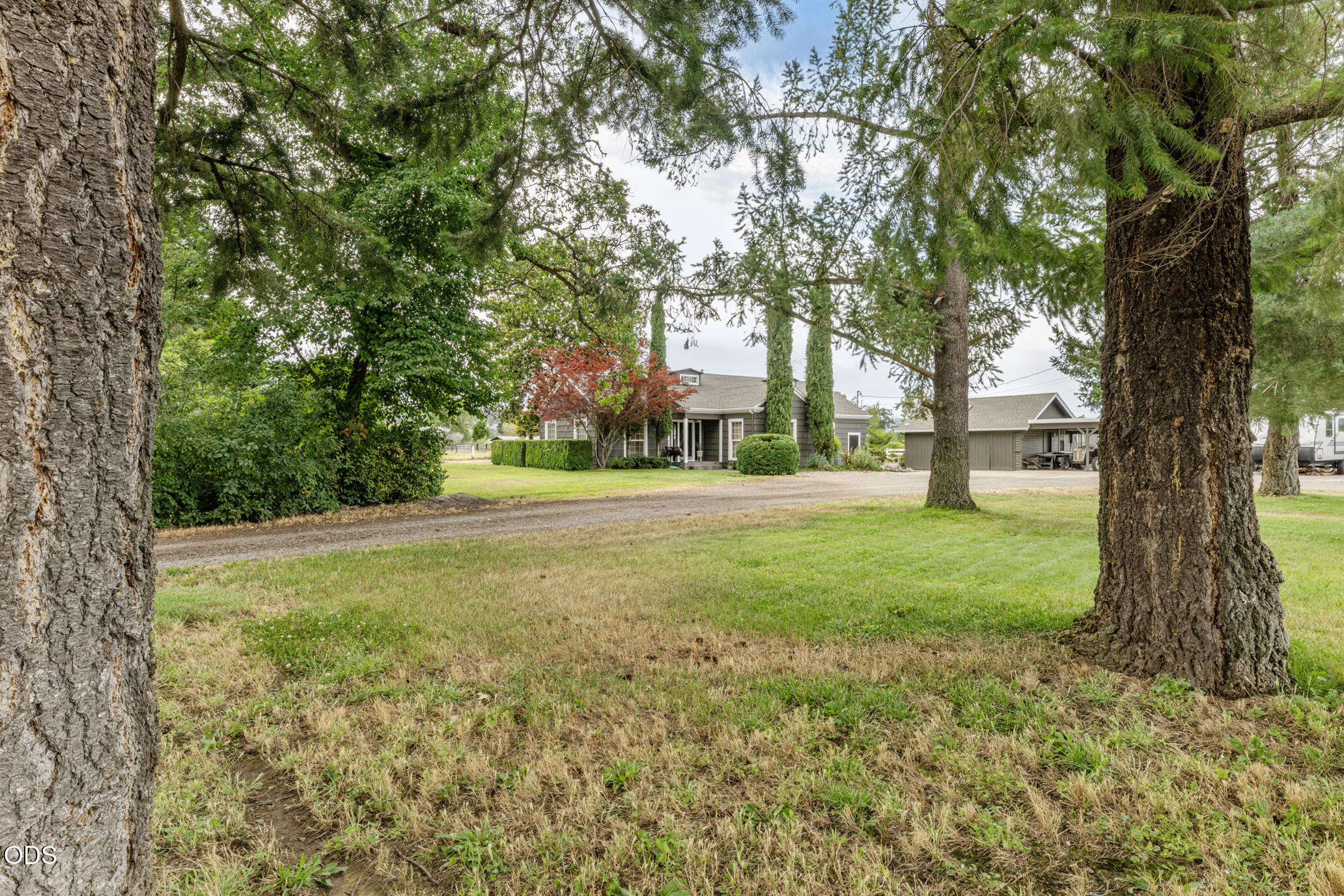 2622 Eric Avenue Central Point, OR 97502 - Photo 15 of 63