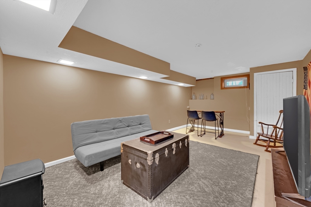 32 Sibley Road Sutton, MA 01590 - Photo 19 of 31