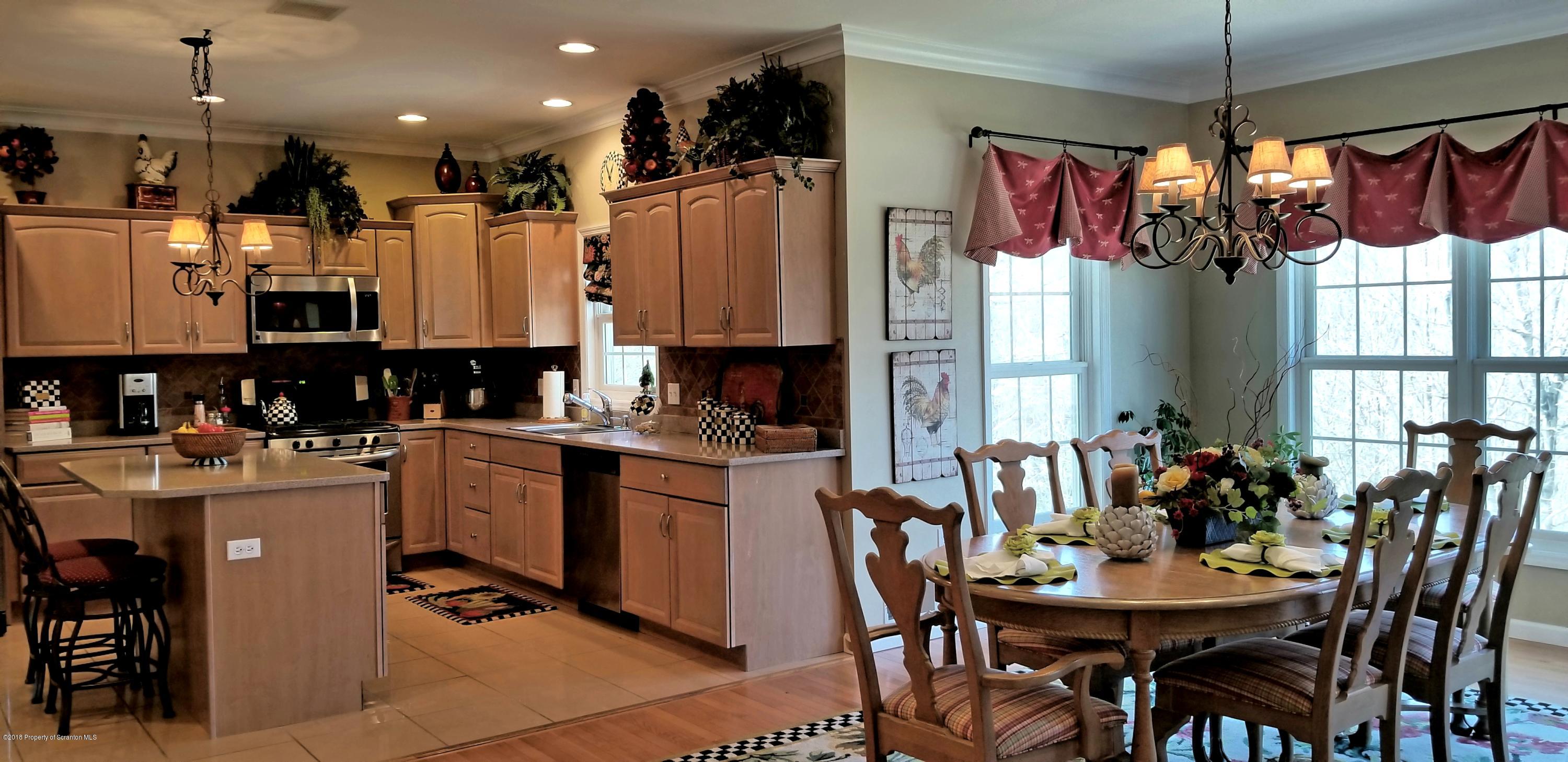 811 Laurel Road Mayfield, PA 18433 - Photo 11 of 102 Gallery Image 11