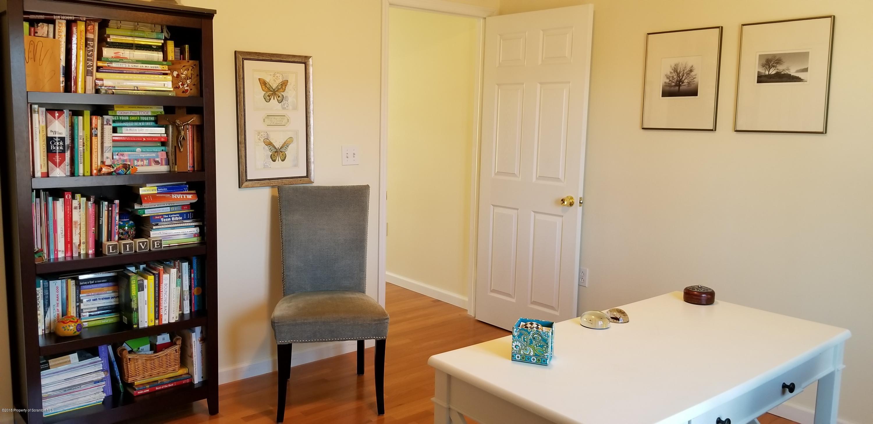 811 Laurel Road Mayfield, PA 18433 - Photo 53 of 102 Gallery Image 53