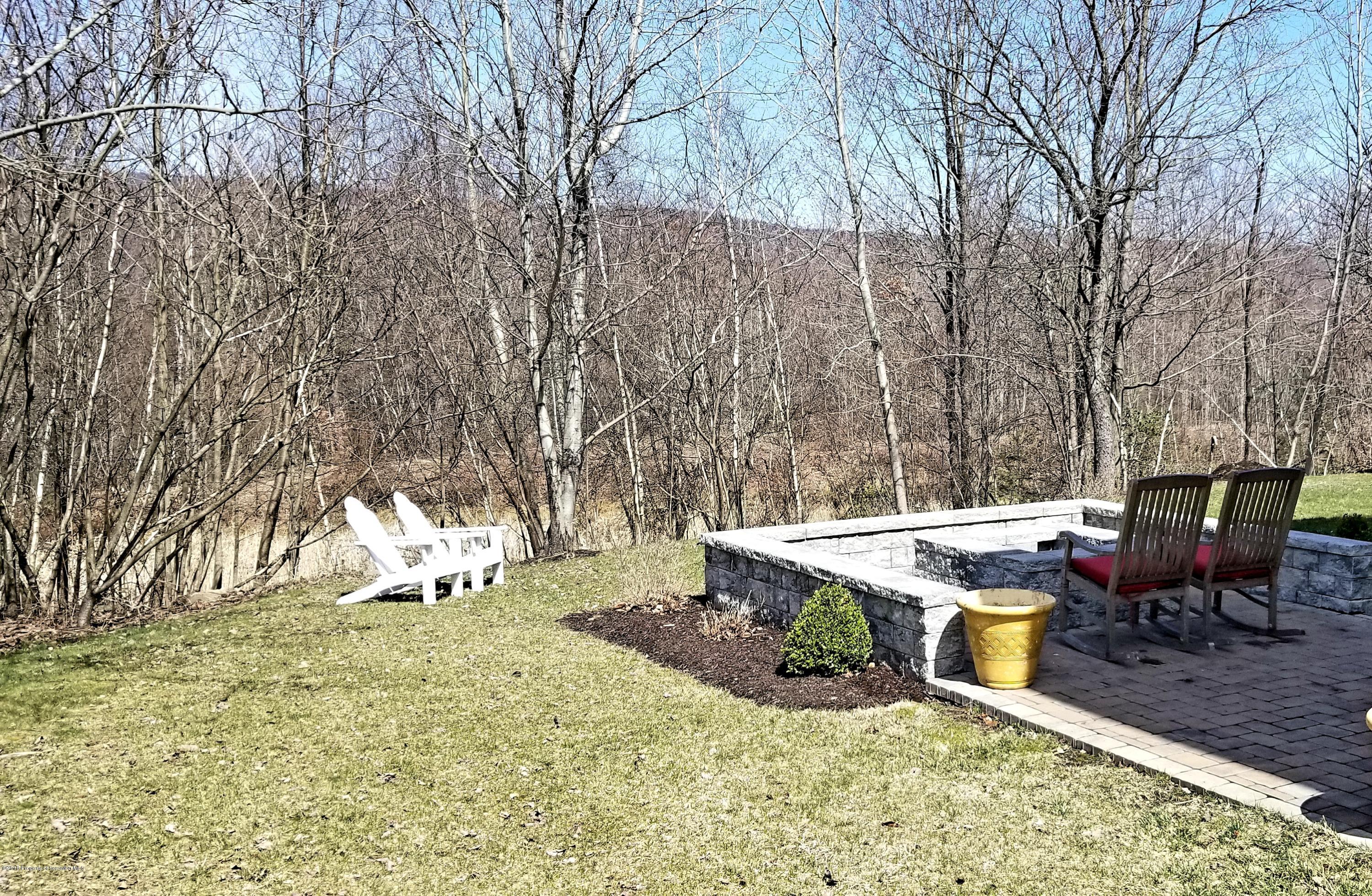 811 Laurel Road Mayfield, PA 18433 - Photo 94 of 102 Gallery Image 94