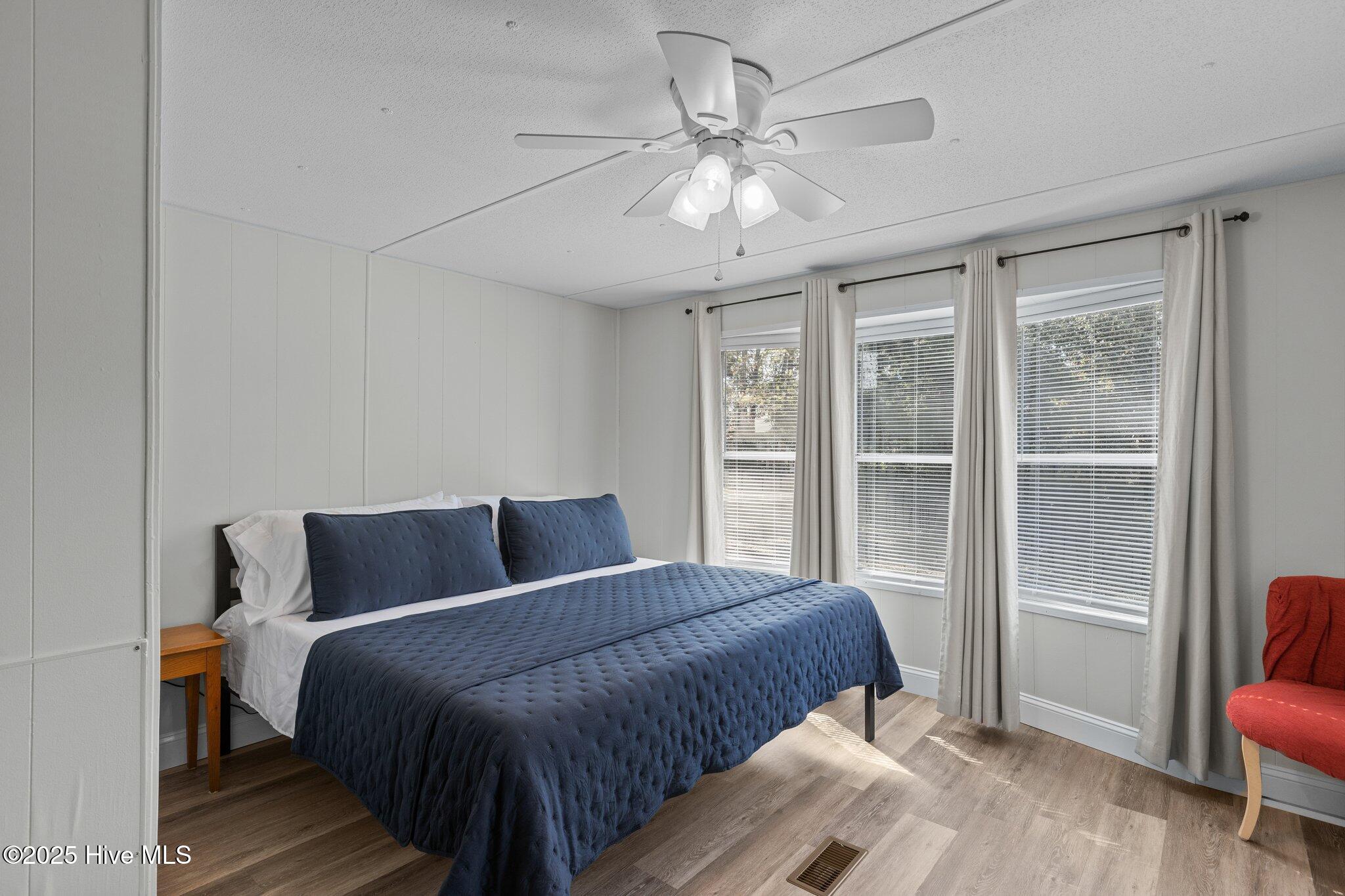 223 Pettiford Road Peletier, NC 28584 - Photo 4 of 34 23-web-or-mls-1S3A9828