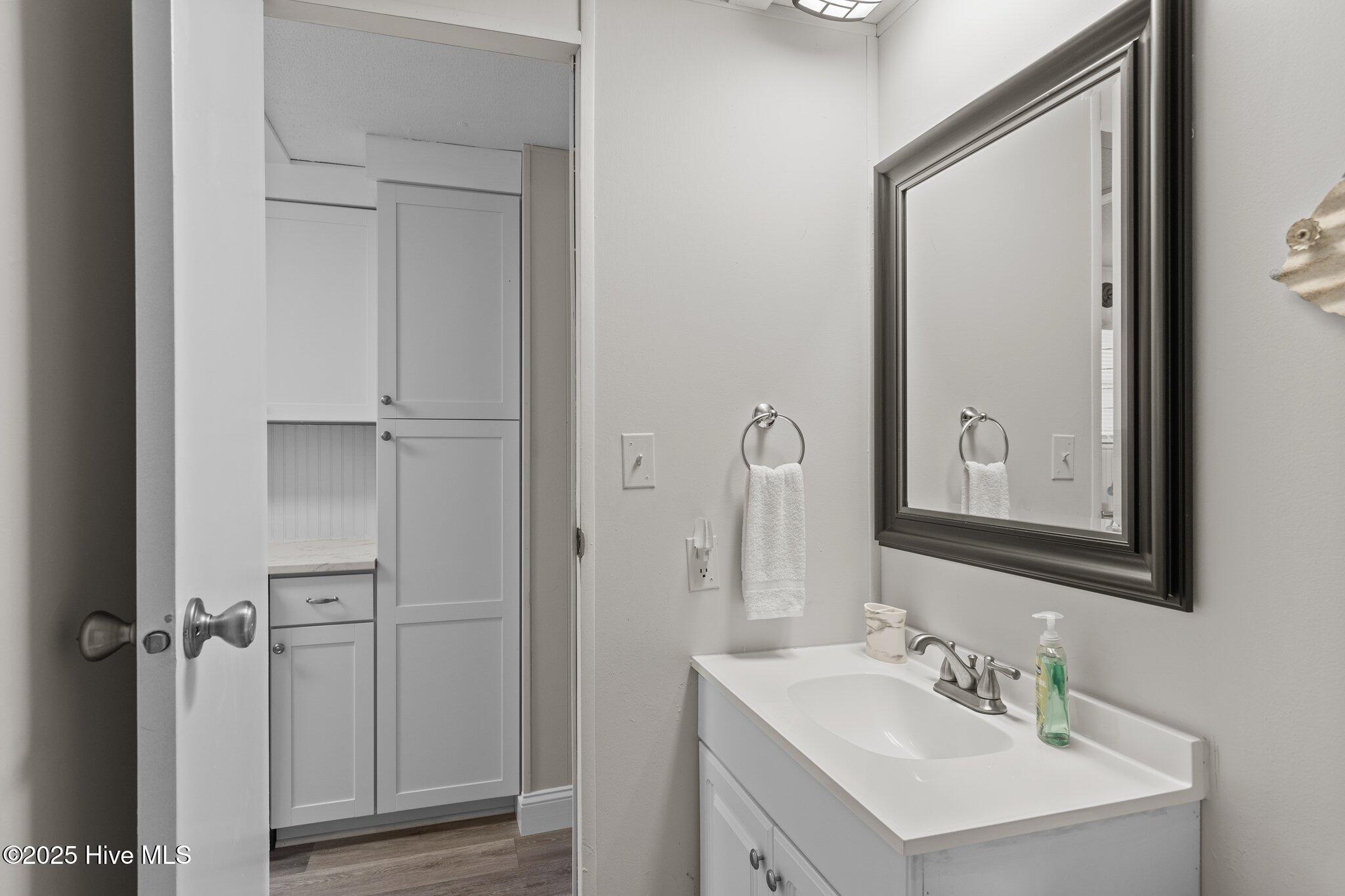 223 Pettiford Road Peletier, NC 28584 - Photo 10 of 34 7-web-or-mls-1S3A9705