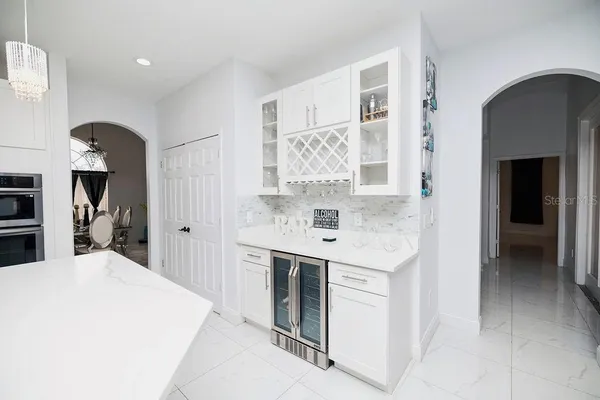 $900,000 | 626 Duff Drive, Winter Garden, FL 34787